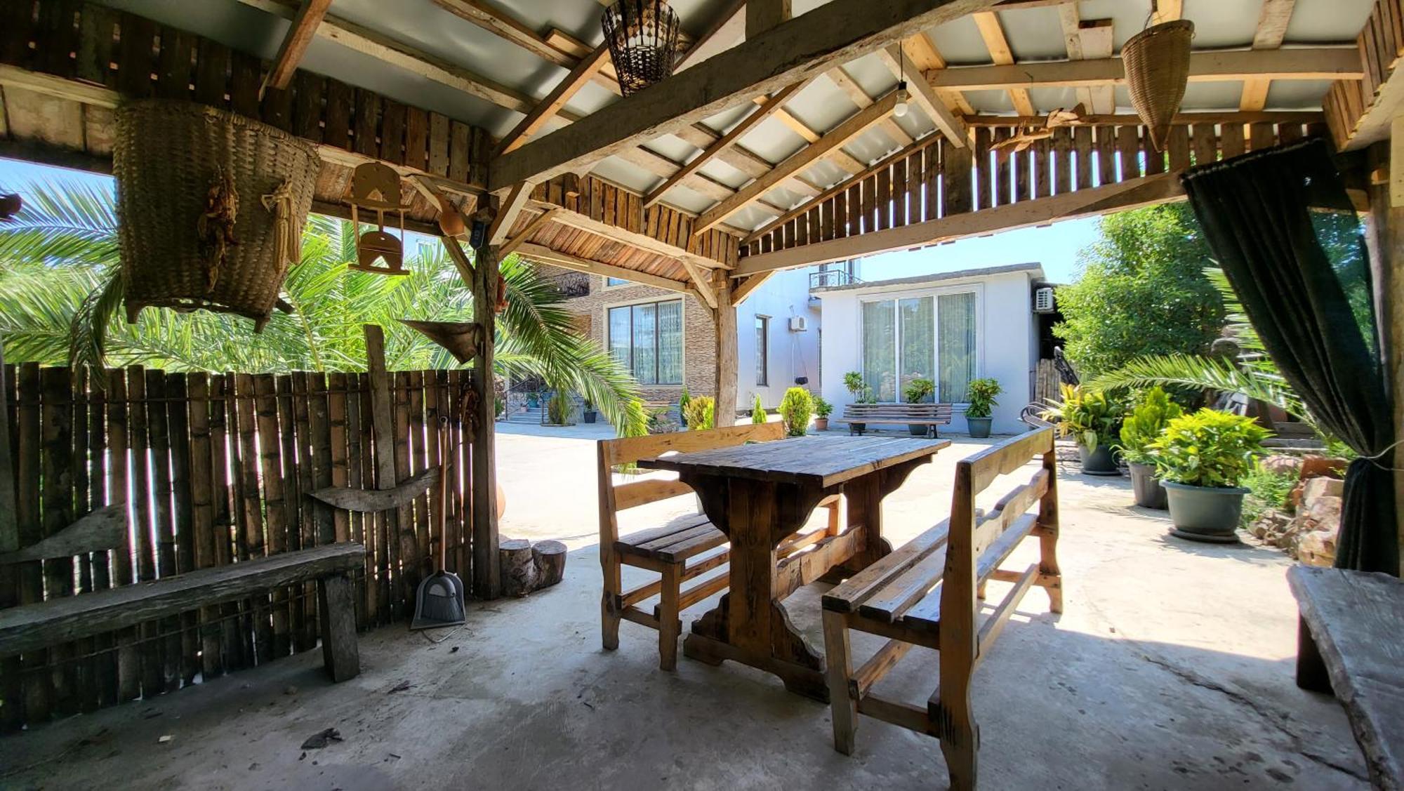 Guesthouse Gocha Beridze Batumi Exterior foto